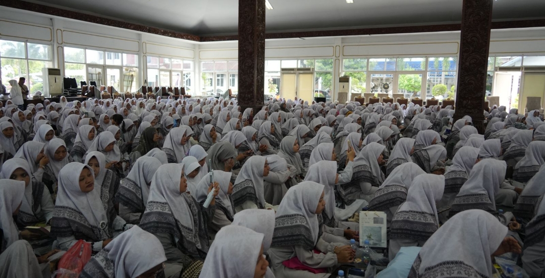 Hafizah Dibutuhkan di Banyak Daerah, Menag: Kesempatan Berkiprah Secara Nasional