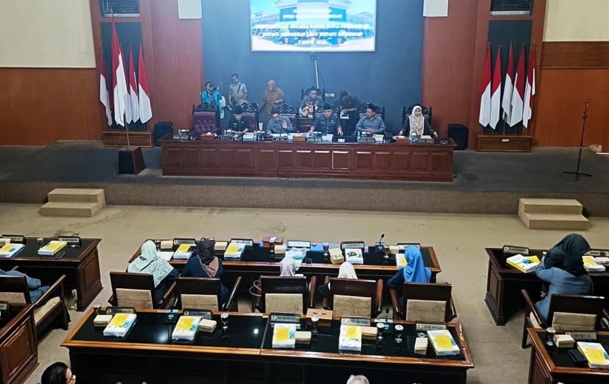Realisasi PAD Kabupaten Kuningan 2025 Meleset dari Target, Terungkap dalam Rapat Paripurna