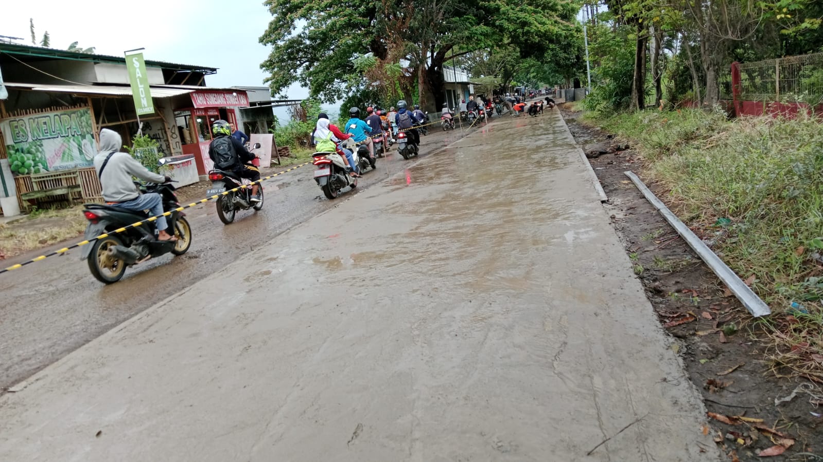 Warganya Bakal Full Senyum! Kabupaten Cirebon Kebut Perbaikan Jalan dan Jembatan, Total Ada 74 Proyek