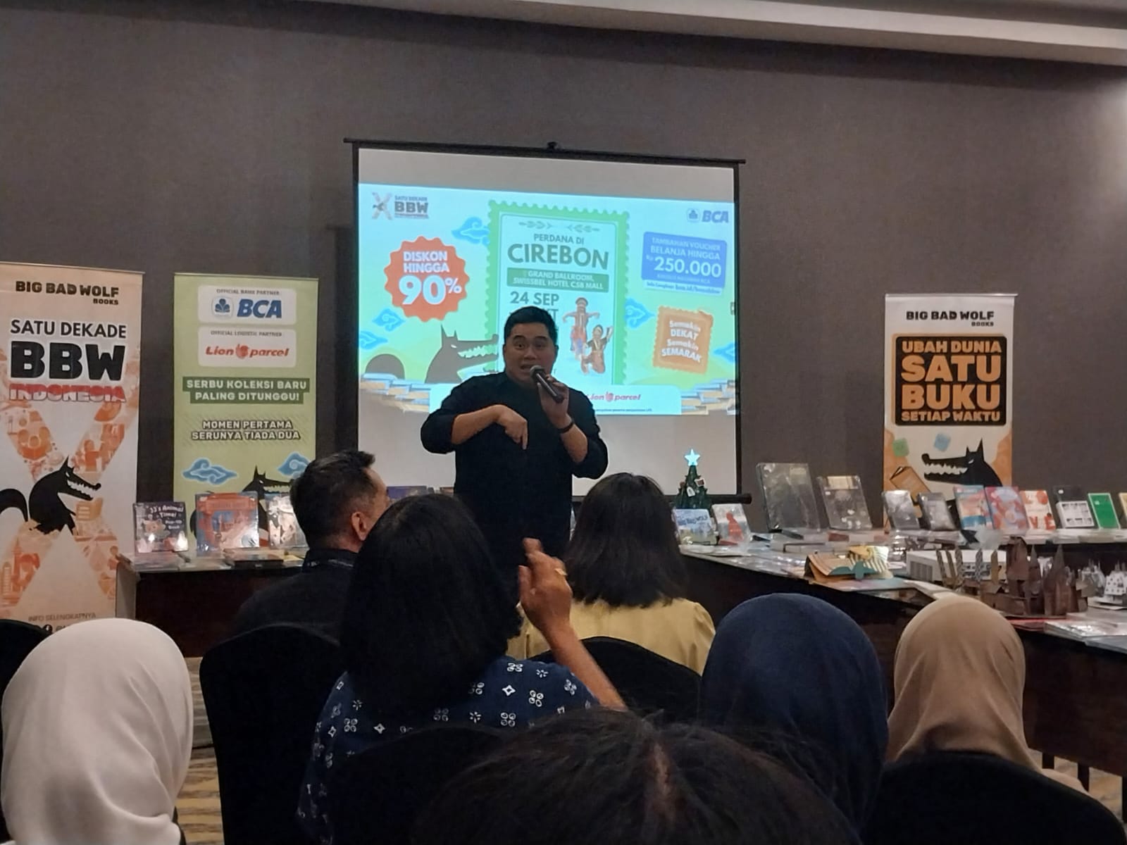 BBW Hadir Perdana di Cirebon, Bawa lebih dari 1 Juta Buku Internasional