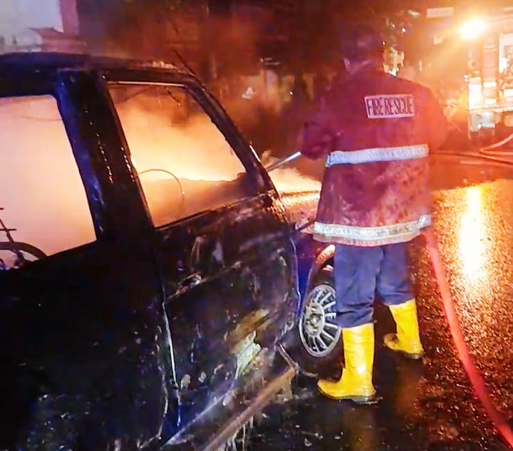 Inilah Penyebab Mobil di Jalan Dewi Sartika Sumber Cirebon Terbakar, Satu Orang Terluka