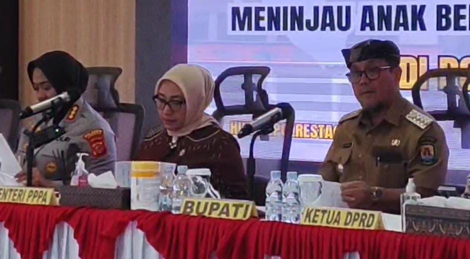 Jenguk 13 Anak Terlibat Pengrusakan DPRD Kabupaten Cirebon, Menteri PPPA: Kami Beri Pendampingan