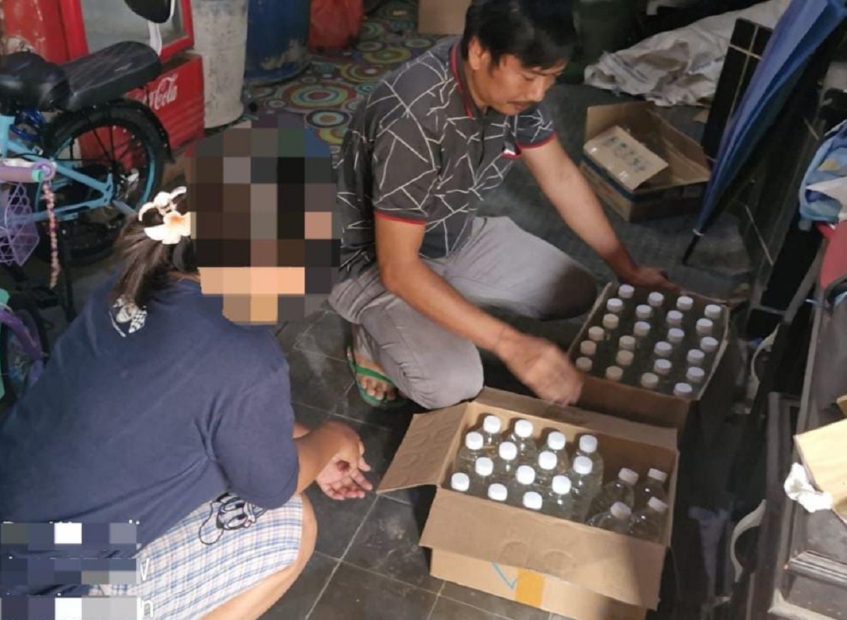 Polresta Cirebon Gerebek Miras Ilegal, 138 Botol Disita, Pelaku Langsung Ditindak!