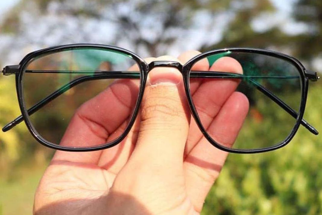 5 Kegunaan Kacamata Anti Radiasi untuk Menjaga Kesehatan Mata