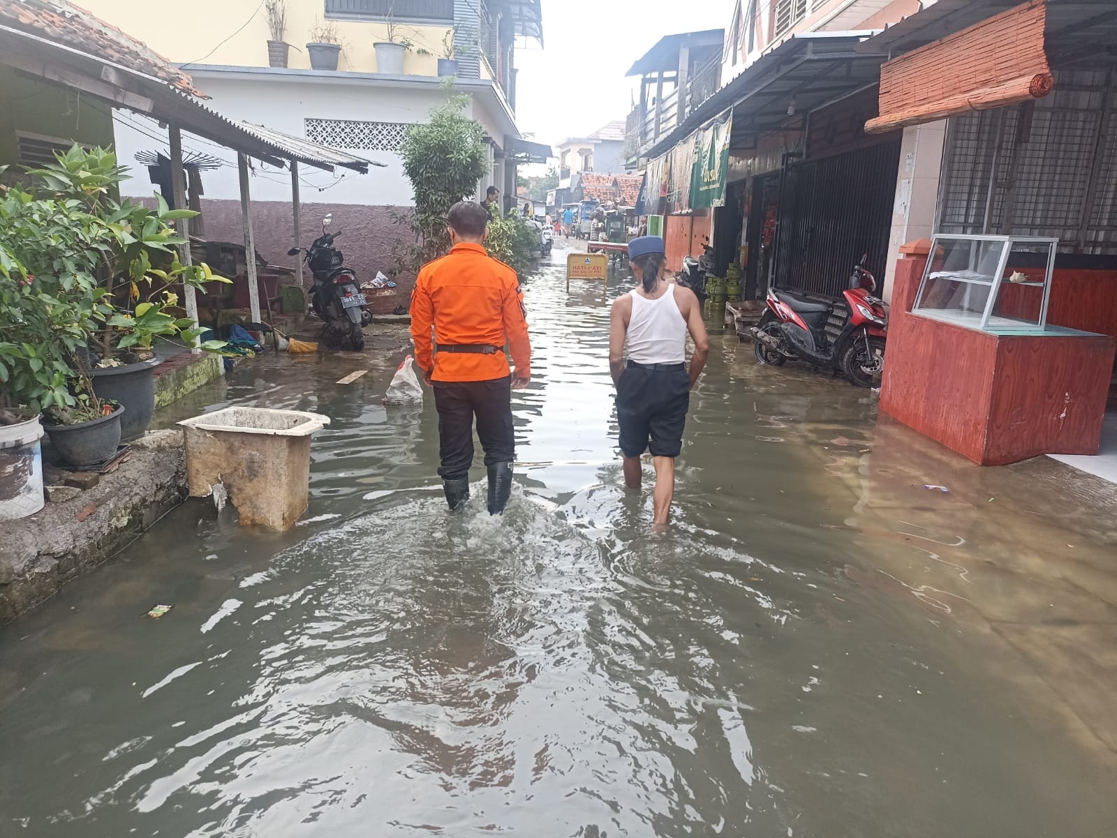 Atasi Banjir Rob, Pemkab Indramayu Siapkan Anggaran Rp460 Miliar Bangun Tanggul Sungai