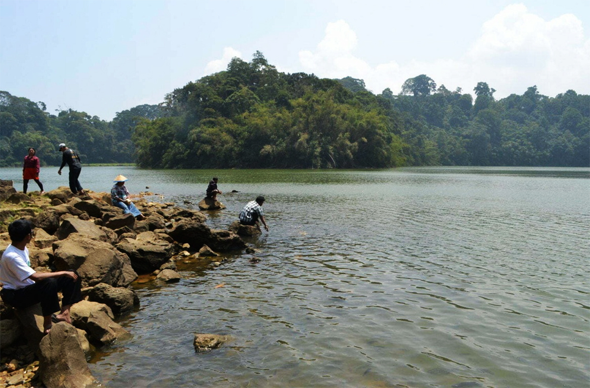Mitos dan Fakta Situ Sangiang, Pesona Wisata Alam dan Religi di Majalengka