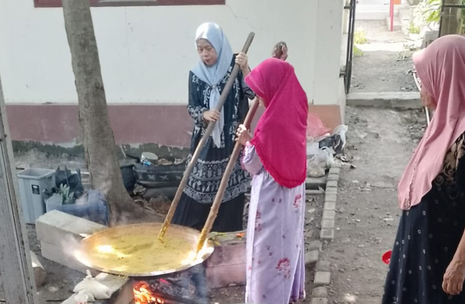 Tradisi Bubur Suro, Masih Lestari di Desa Kongsijaya Indramayu