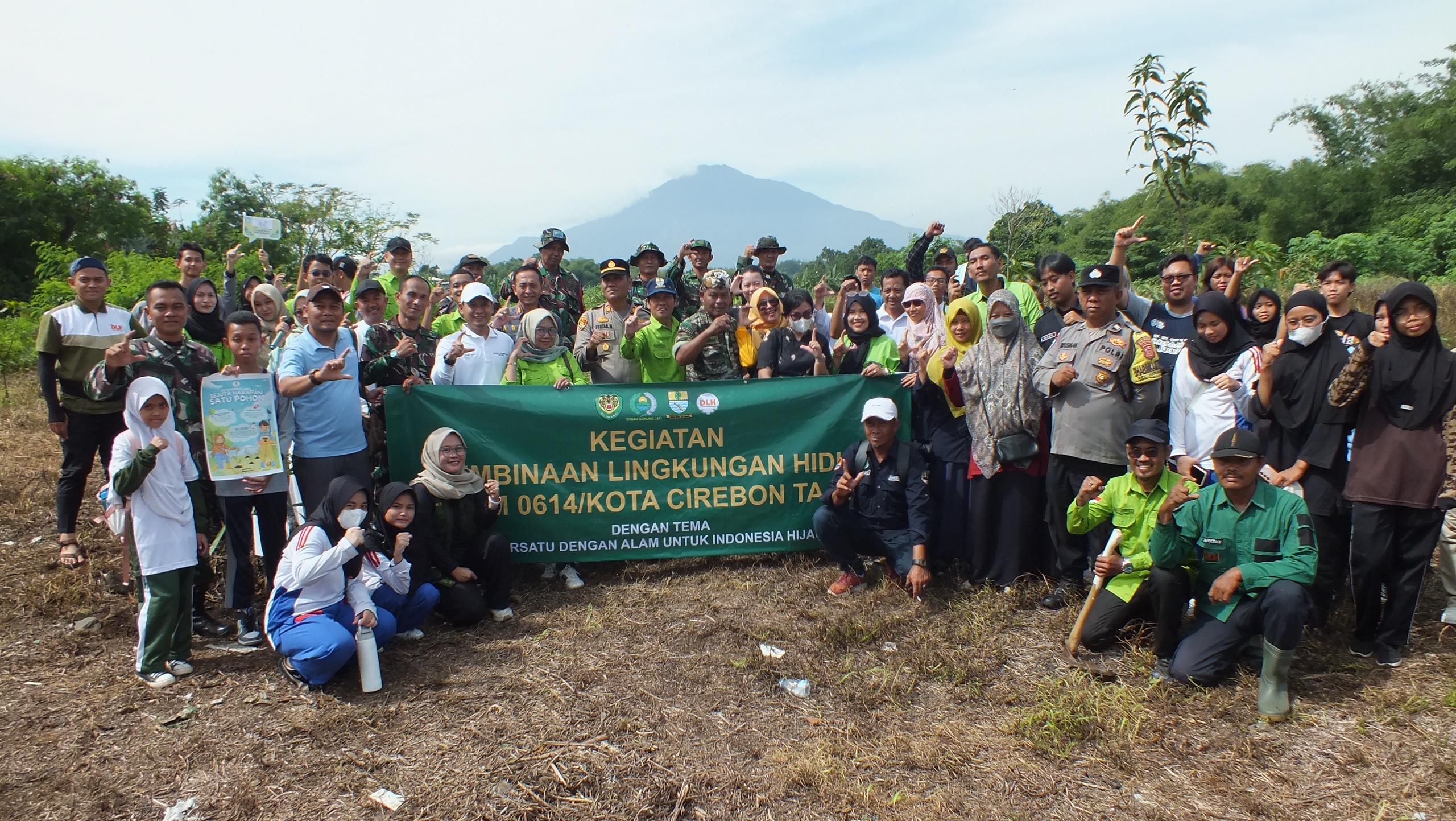 Kodim 0614/Kota Cirebon dan DLH Gelar Aksi Tanam Seribu Pohon Peringati Hari Menanam Pohon Indonesia 2025