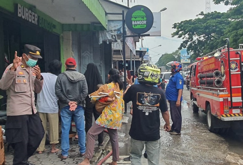 Kebakaran Burger Bangor di Weru Cirebon, Akibat Minyak Terlalu Panas, Lalu Terjadilah
