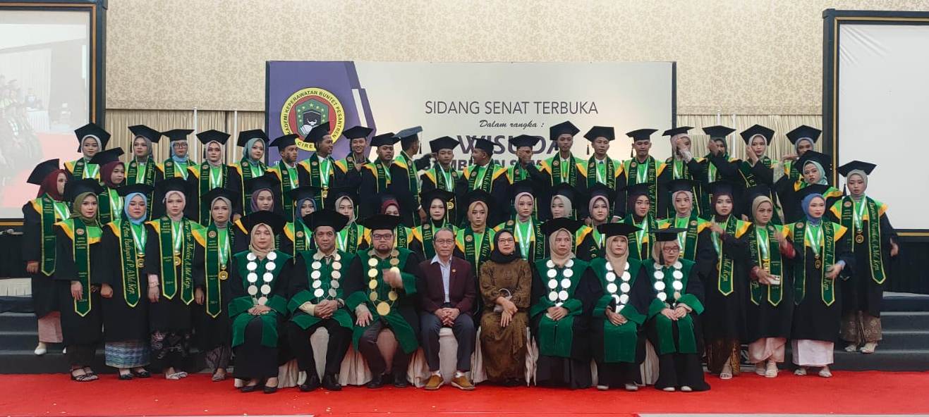 Wisuda Angkatan XXVI, Lulusan Akper Buntet Pesantren Cirebon Langsung Diserap Dunia Kerja