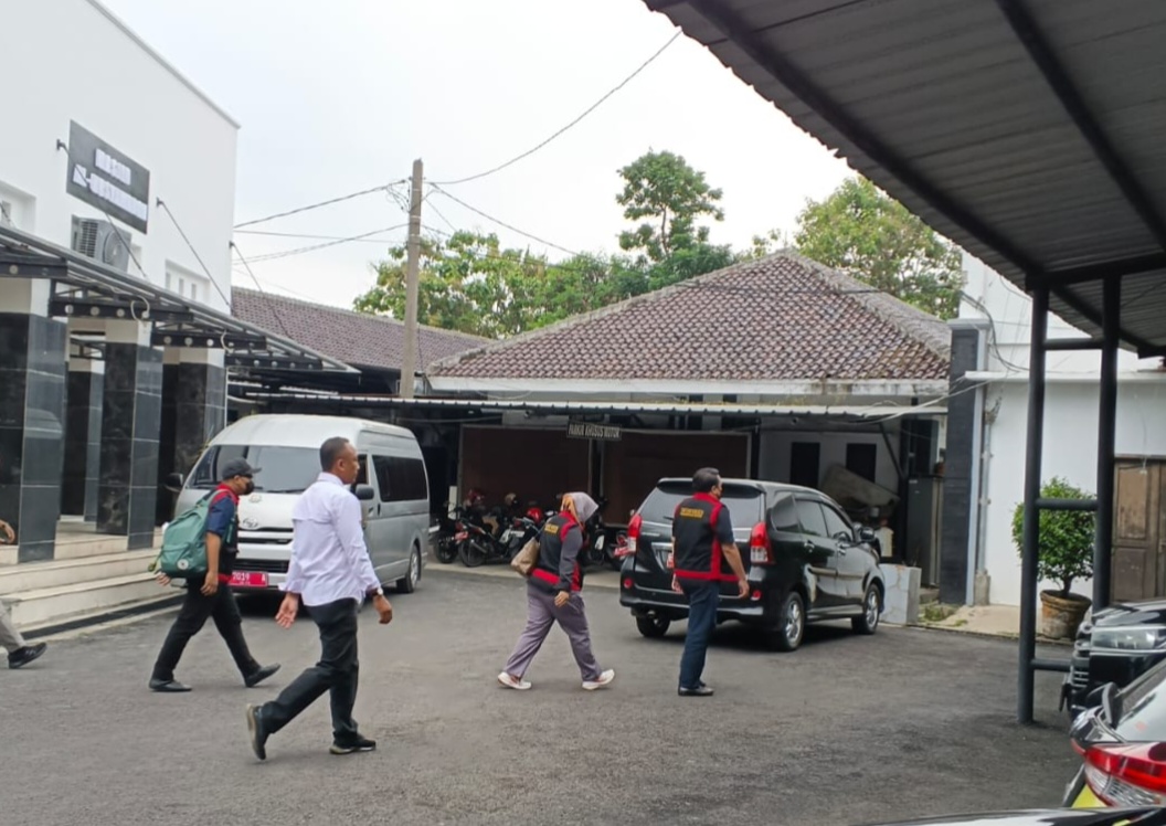Kantor DPRD Indramayu Digeledah Kejaksaan Tinggi Jawa Barat