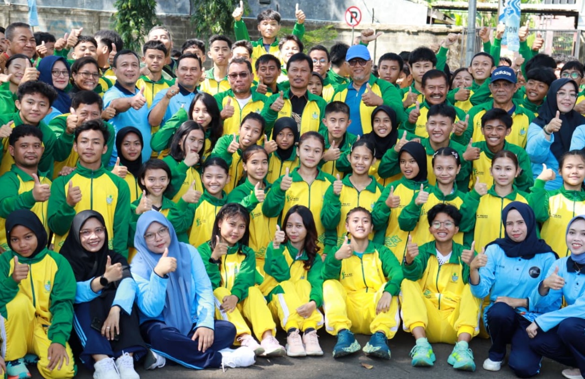 Melepas Kontingen Kota Cirebon ke Popda Jabar, Edo Ucapkan Doa Ini   