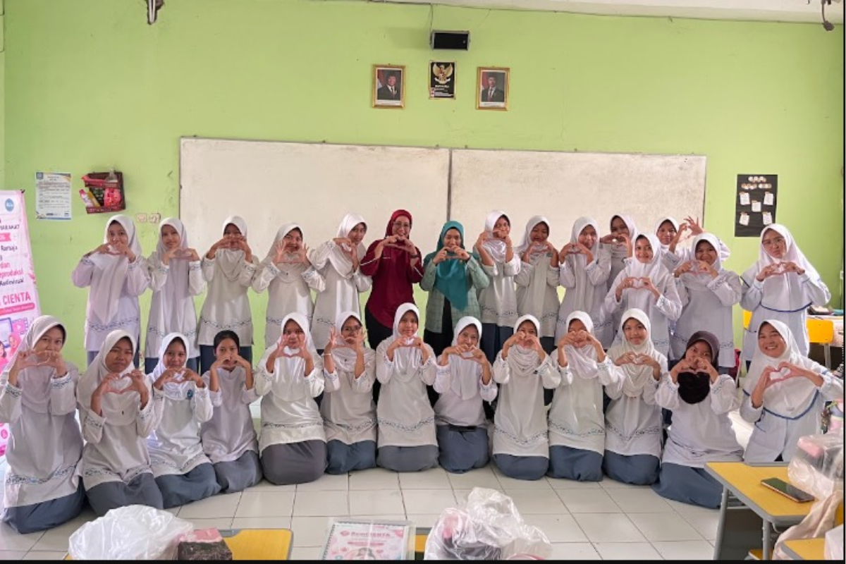 Rem CIENTA Perkuat Pencegahan Anemia di SMA Negeri 5 Kota Cirebon Lewat Edukasi Sebaya dan Aplikasi Digital