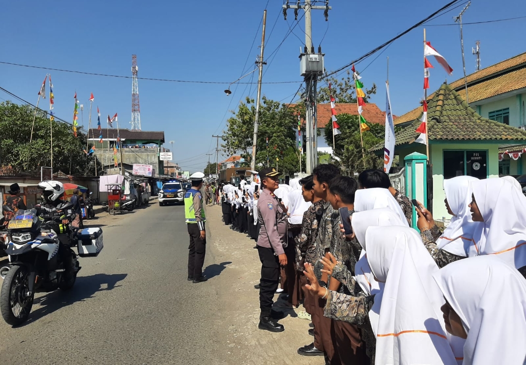 Ratusan Personel Polresta Cirebon Amankan Kunjungan Wapres RI di Buntet Pesantren Cirebon