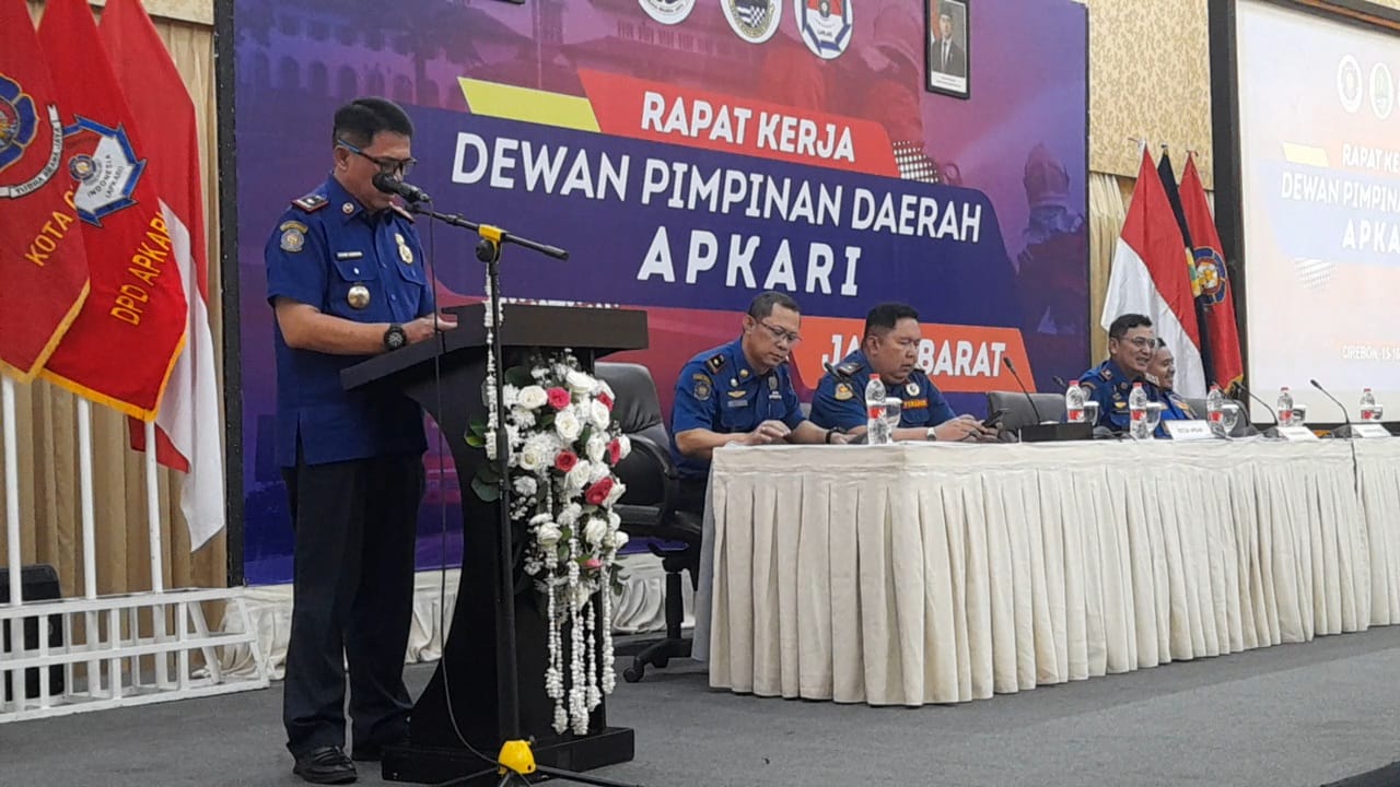 Dorong Damkar Jadi Dinas yang Mandiri