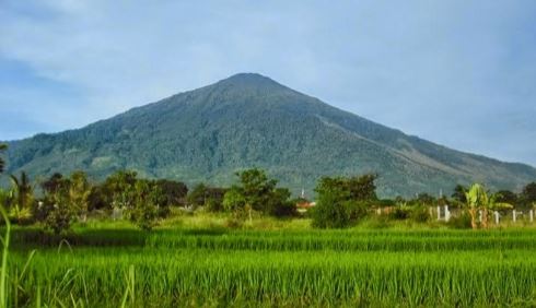 Jangan Lewatkan! 7 Tempat Wisata di Kuningan yang Bikin Liburan Anda Lebih Berkesan!