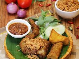 7 Rekomendasi Kuliner Hemat di Cirebon: Tempat Makan Keluarga Favorit