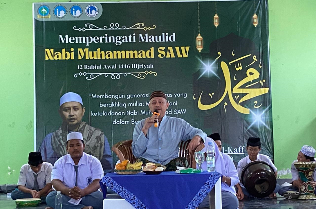 SMA Islam Al Azhar 5 Cirebon Peringati Maulid Nabi 