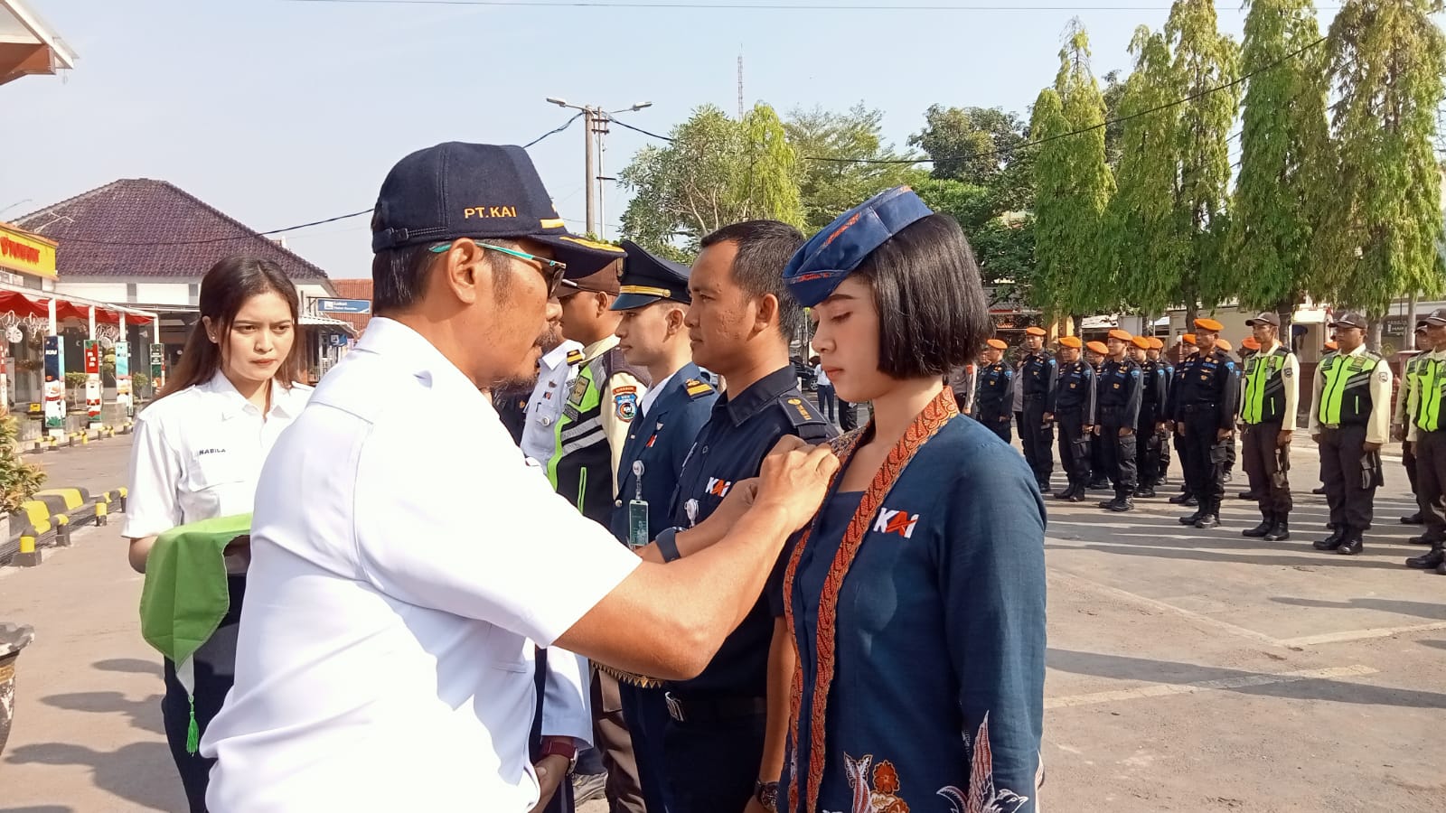 KAI Cirebon Apel Gelar Pasukan Pengamanan Angkutan Libur Natal 2023 dan Tahun Baru 2024