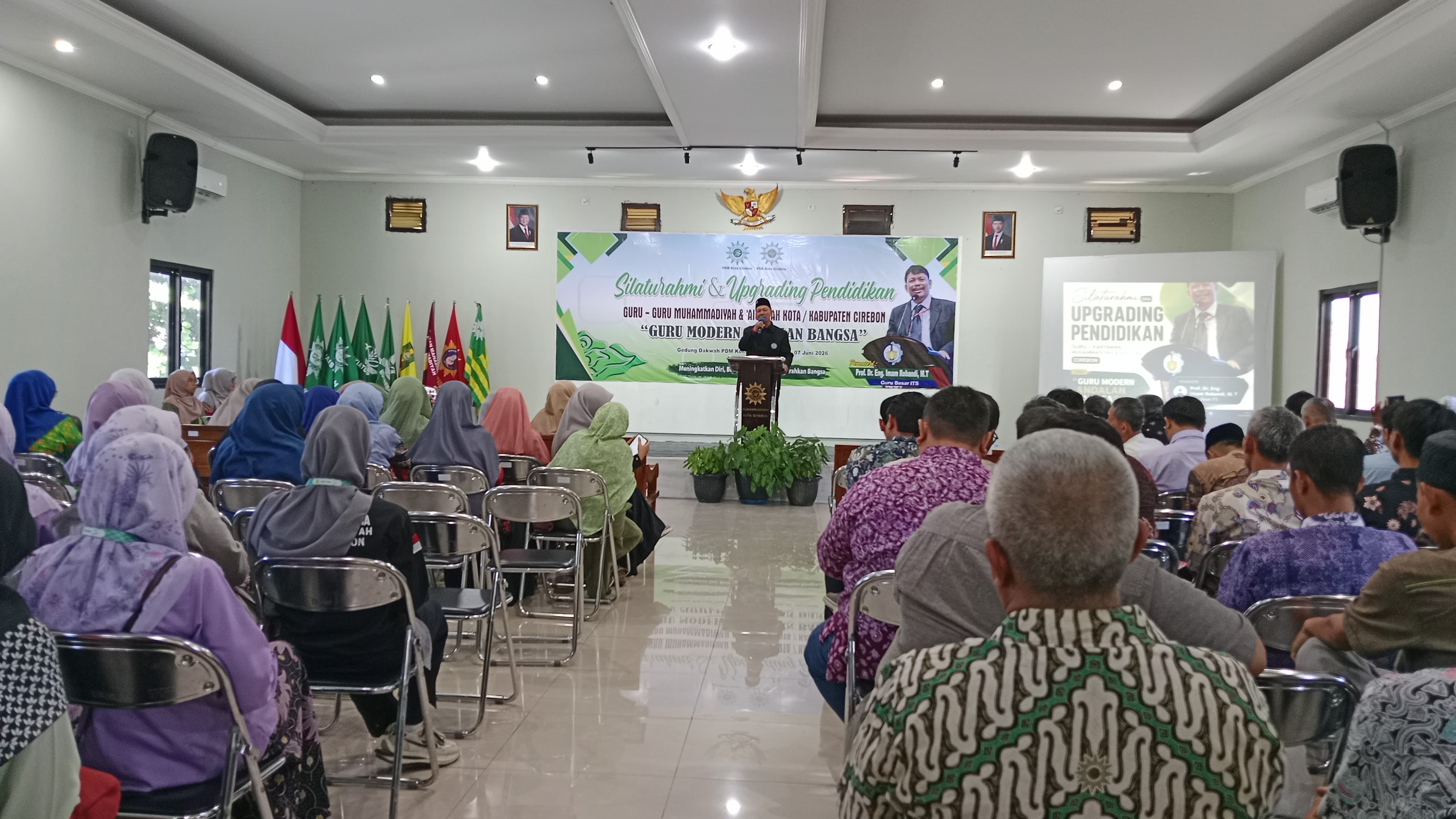 Ratusan Guru Muhammadiyah dan Aisyiyah Dibekali Kompetensi dan Profesionalisme Hadapi Tantangan Zaman