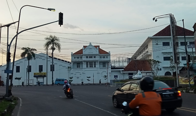Lampu Merah BAT dan Cangkol Kota Cirebon Mati Jadi Rawan Kecelakaan, Begini Kata Kadishub Andi Armawan