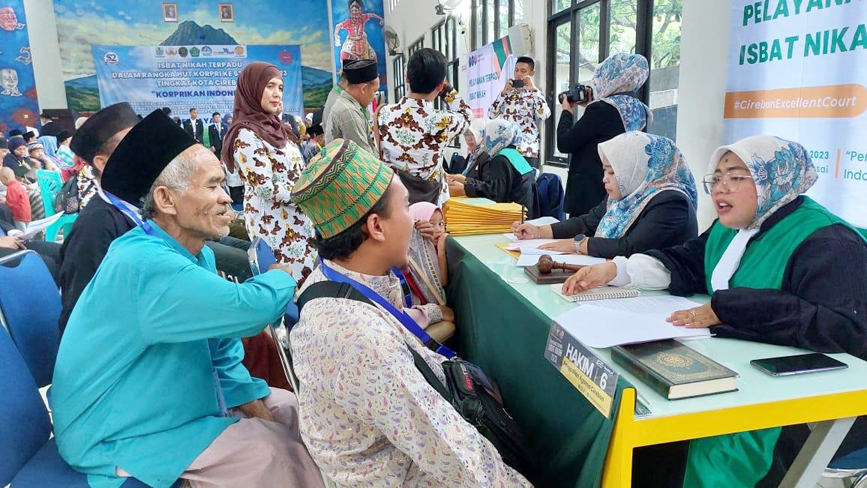 67 Pasutri Ikuti Sidang Isbat Nikah 