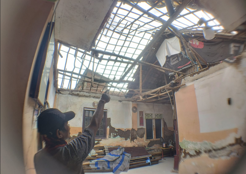 Rumah Warga Kalijaga Kota Cirebon Nyaris Ambruk, Menanti Bantuan Pemerintah