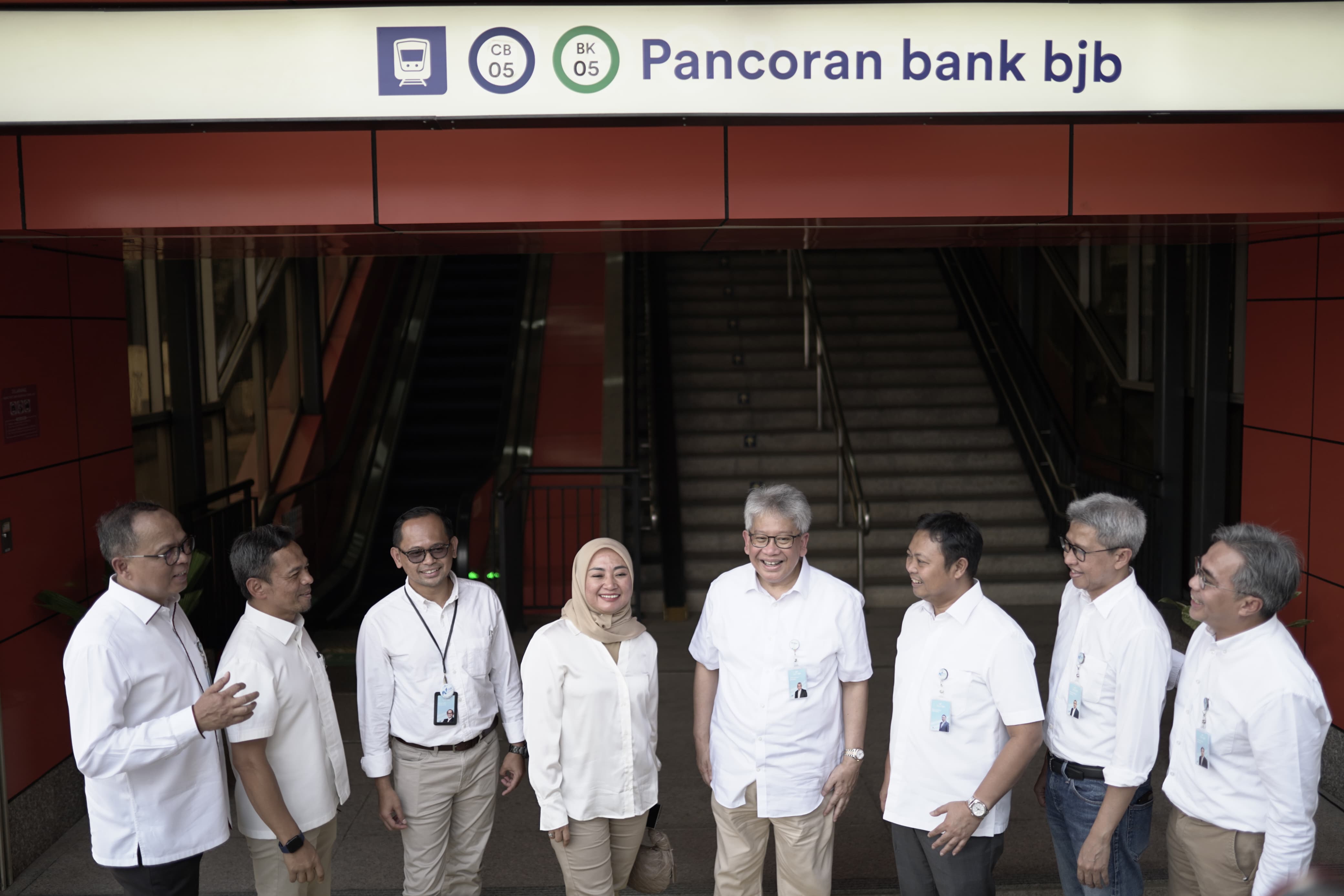 bank bjb Menjalin Kolaborasi dengan KAI Melalui Penamaan Stasiun LRT Jabodebek 'Pancoran bank bjb'