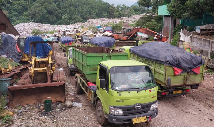 Penutupan TPA Kubangdeleg Berdampak pada Truk Pengangkut Sampah 