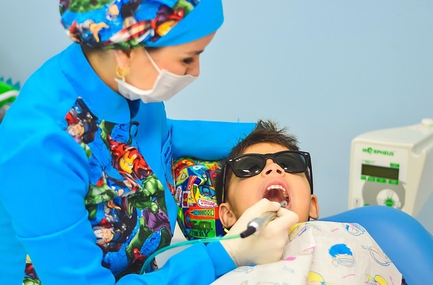 Wajib Tahu! 5 Cara Seru Ajak Anak Pergi ke Dokter Gigi