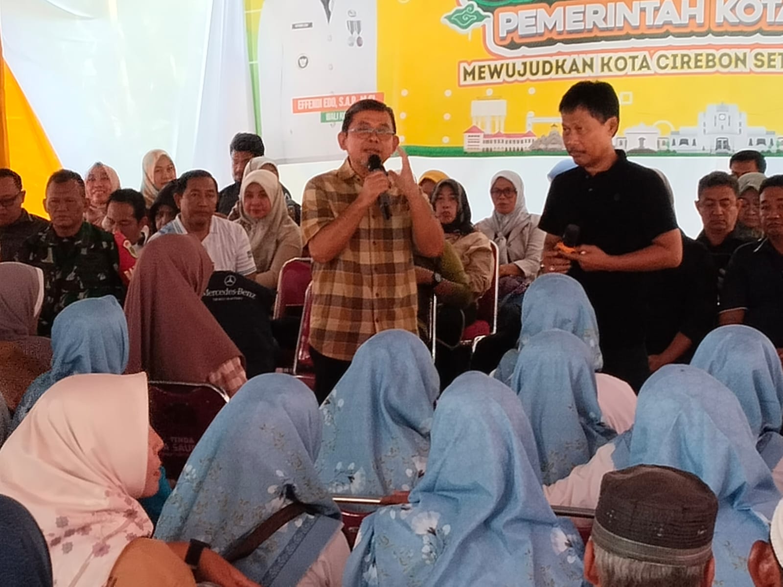Danramil 0614-02/Harjamukti Hadiri Kegiatan Sapa Warga Bersama Walikota Cirebon