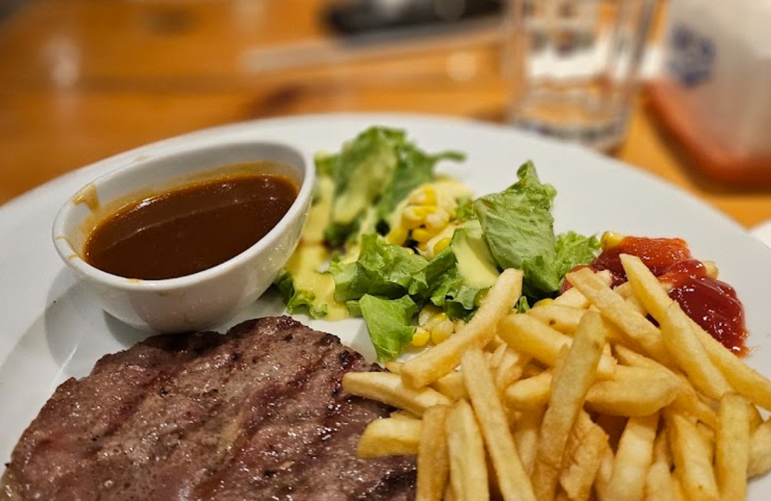 Rasa dan Pesona Tempat Makan di Cirebon untuk Dinner Romantis