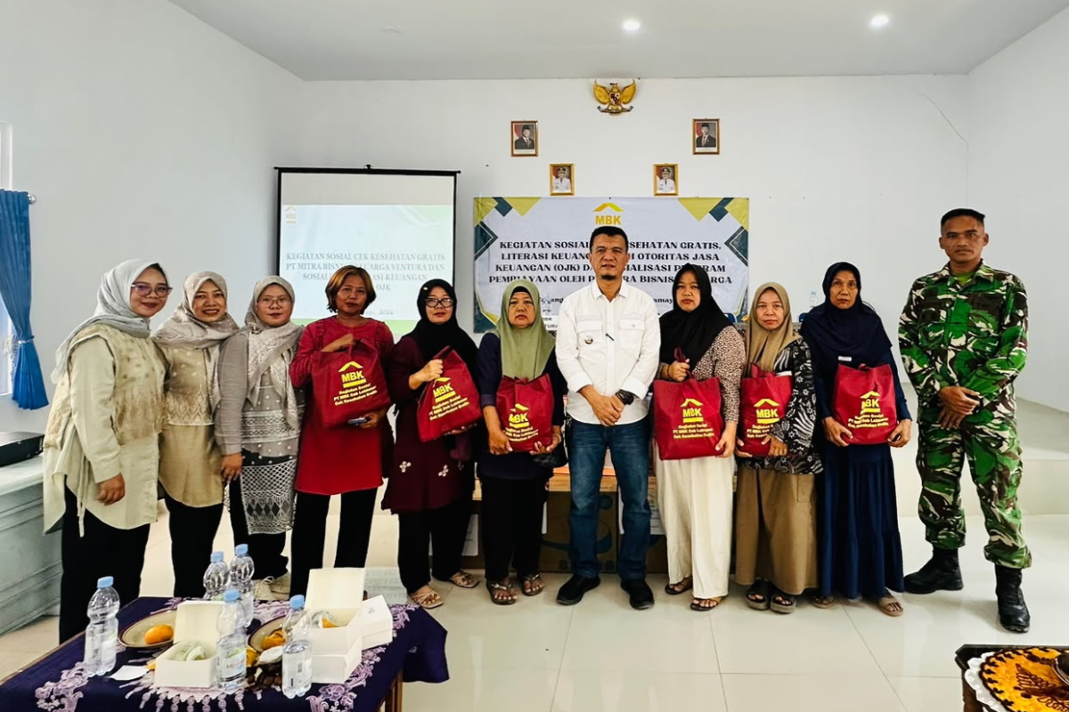 PT MBK Gelar Cek Kesehatan Gratis dan Salurkan Bantuan Alkes di Lohbener Indramayu