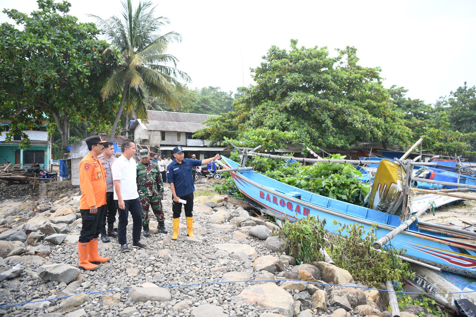 Nelayan Rancabuaya Garut Diterjang Banjir Rob, Bey Machmudin Mengimbau: Jangan Melaut Hingga 20 Maret 2024