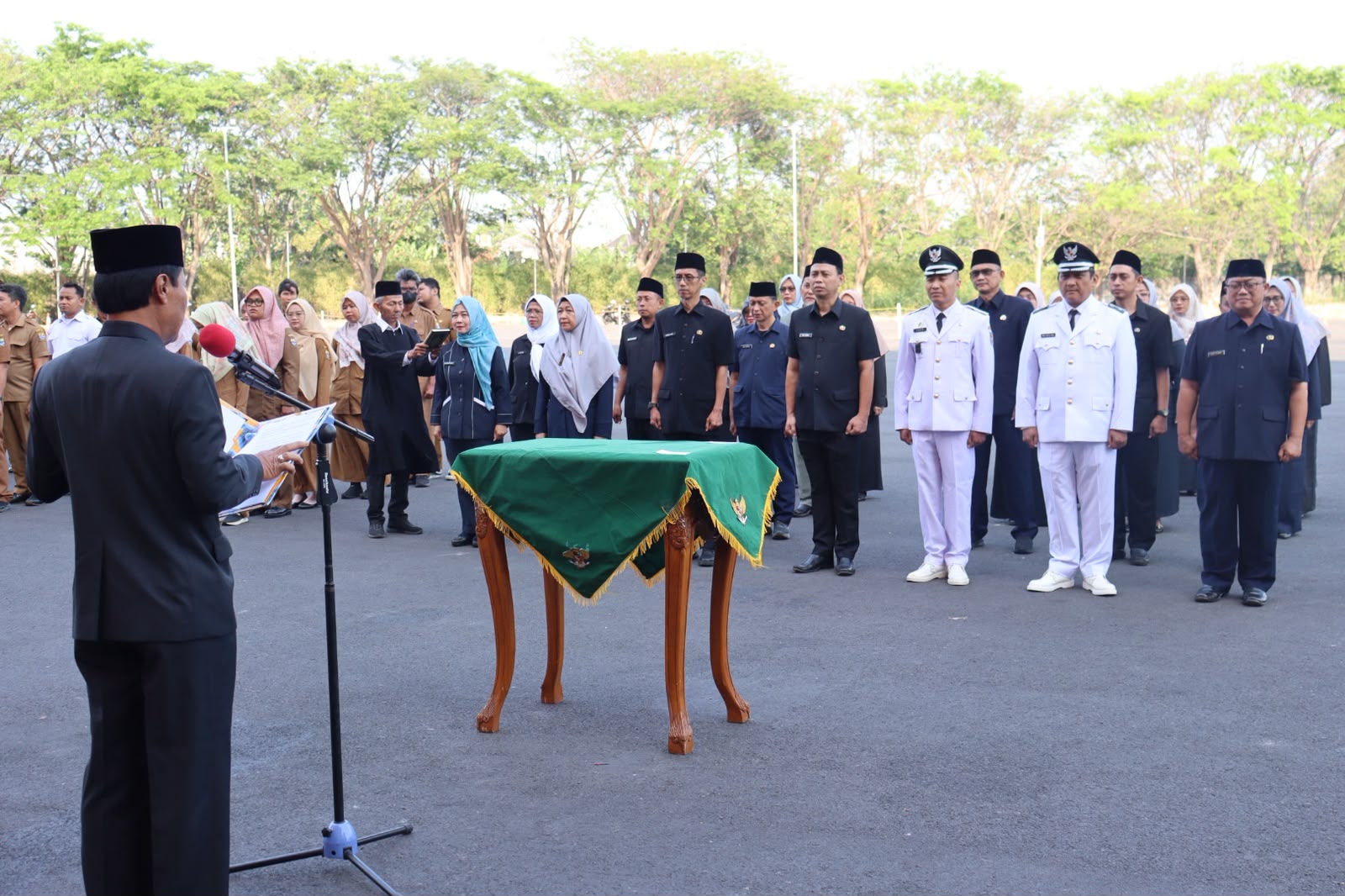 26 Pejabat Administrator dan Pengawas Dilantik, Wali Kota Cirebon Tekankan Amanah