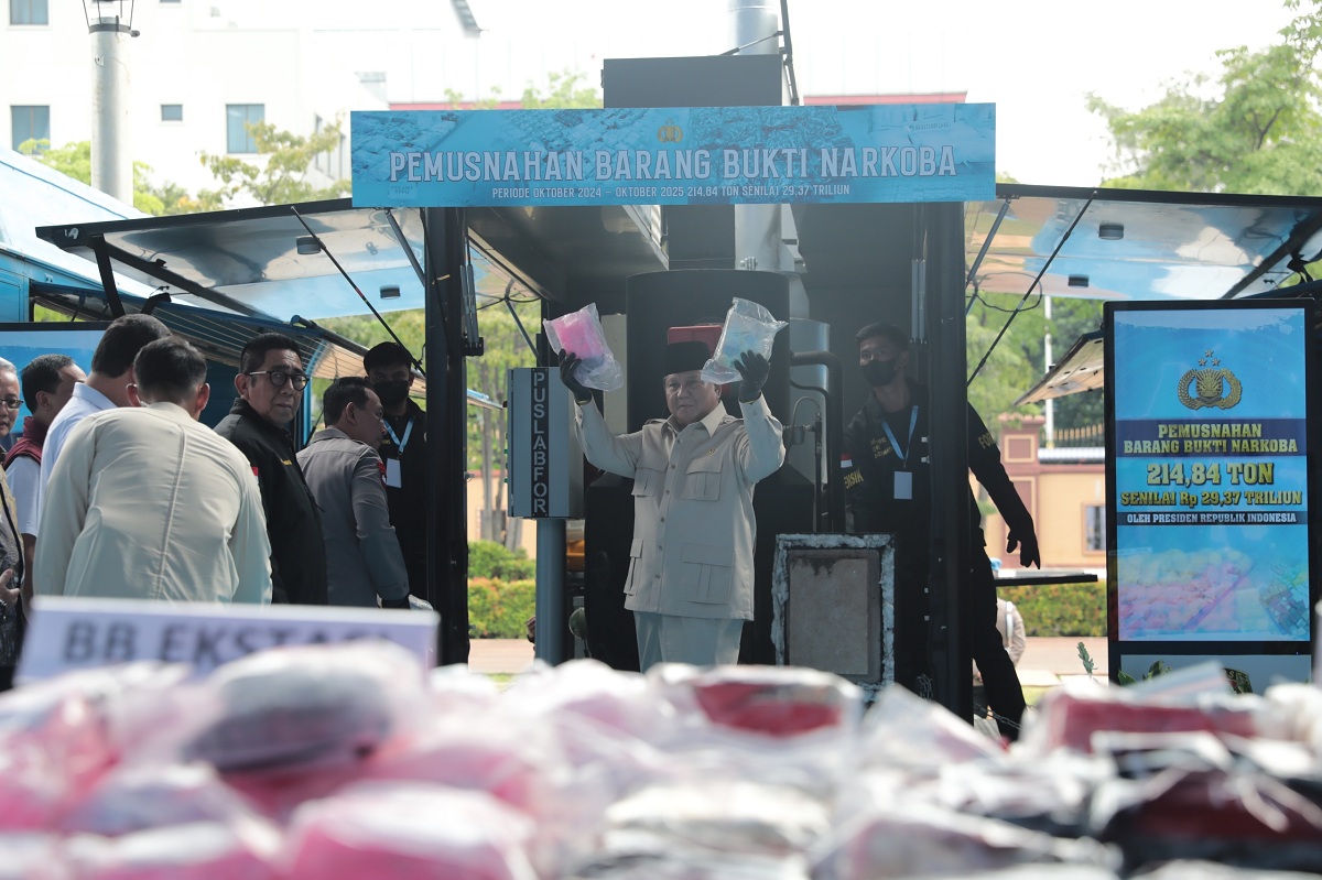 Prabowo Ikut Musnahkan Narkoba Bareng Kapolri, Begini Penilaian Pengamat