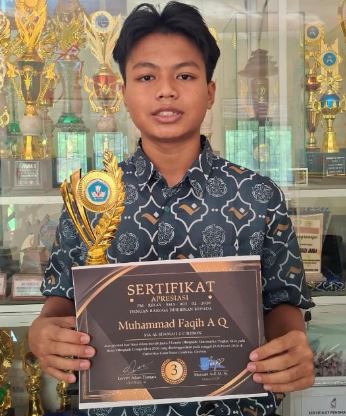 Santri Al Hikmah Juara Olimpiade Matematika di UCIC