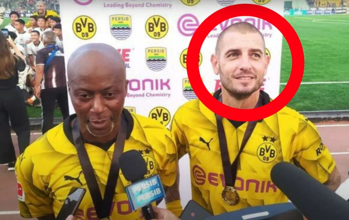 Bojan Ajak Bintang Borussia Dortmund Melatih Persib?