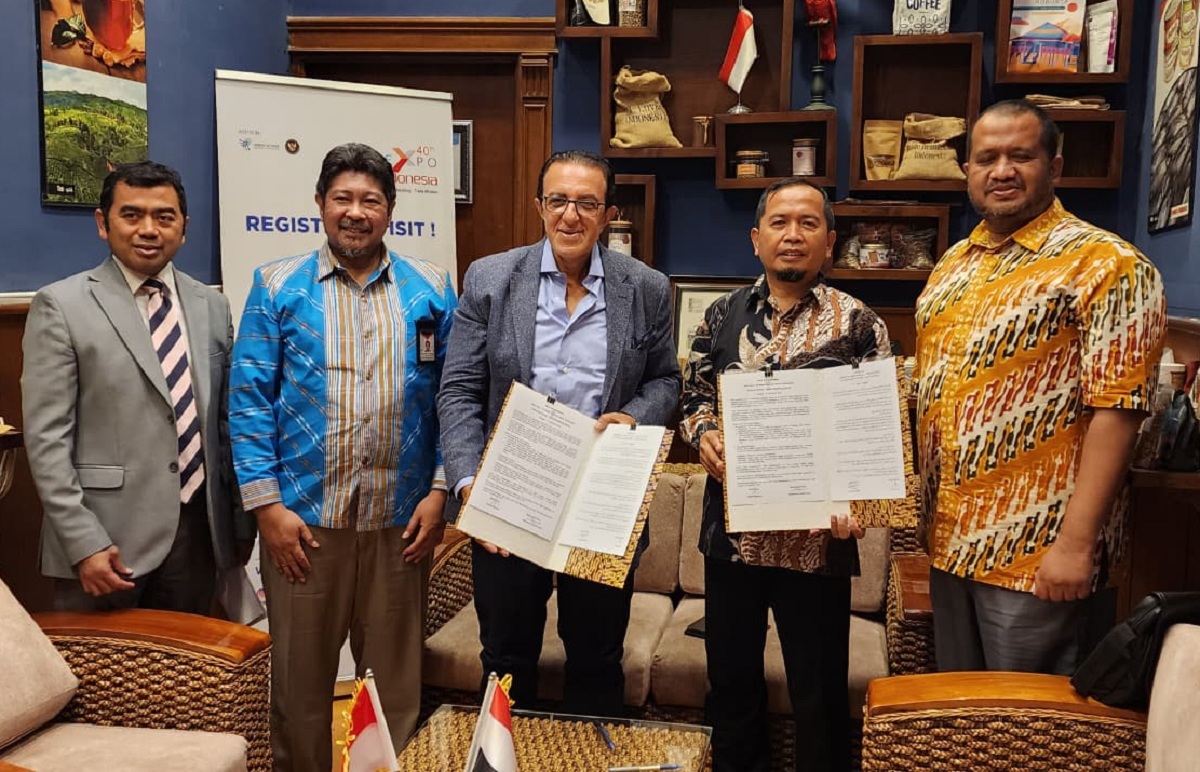 Salam Tour Teken MoU dengan Sunny Land Tours