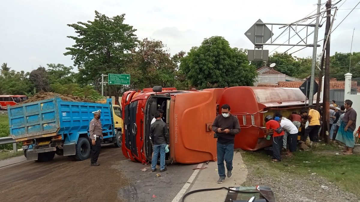 Kecelakaan Truk Tangki Pertamina di Cirebon, Bukan Mencuri, Ternyata Ini Alasan Warga Ambil Pertalite