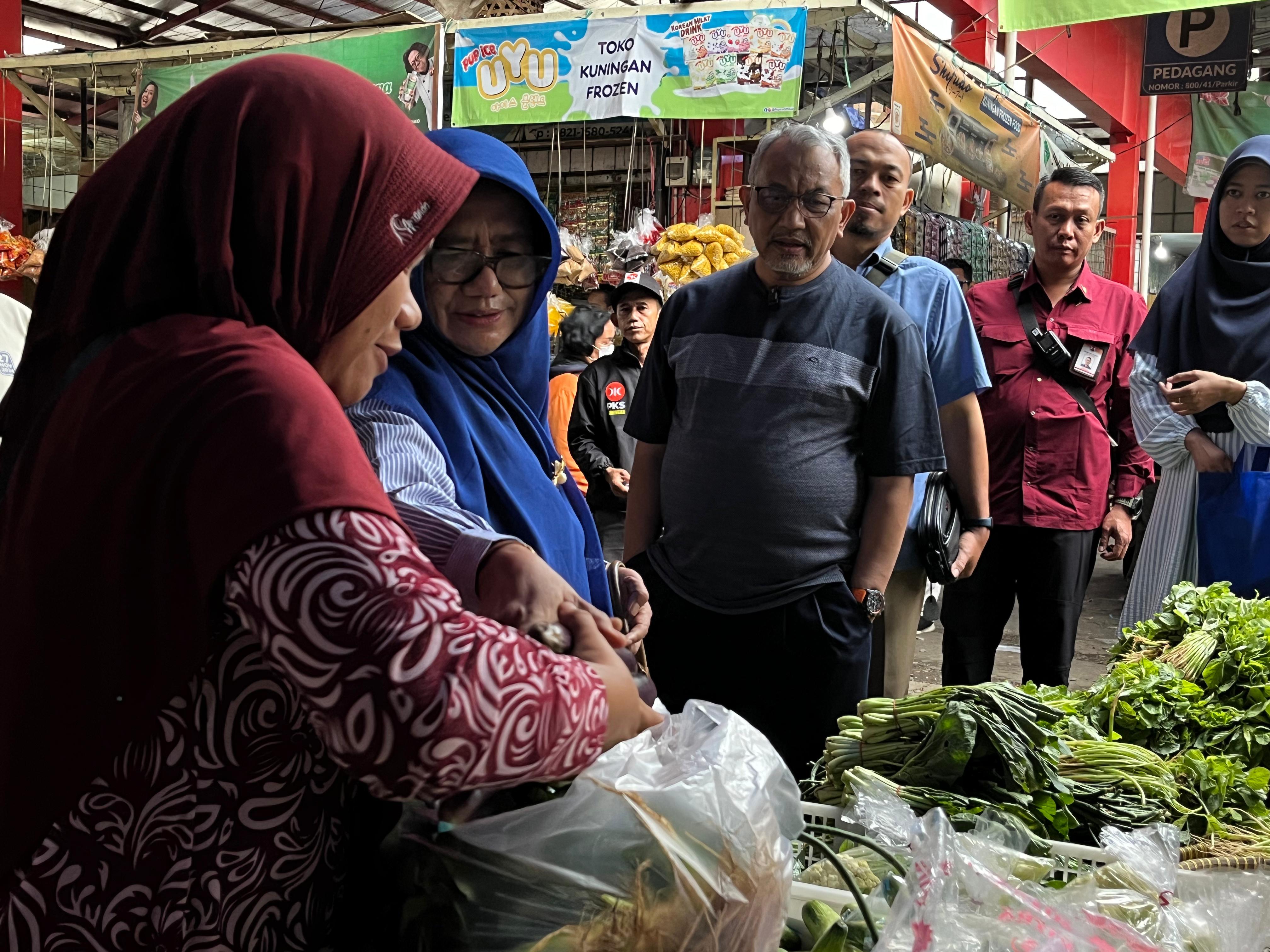 Stabilkan Harga Barang, Ahmad Syaikhu Tekankan Pentingnya Infrastruktur Jalan Daerah