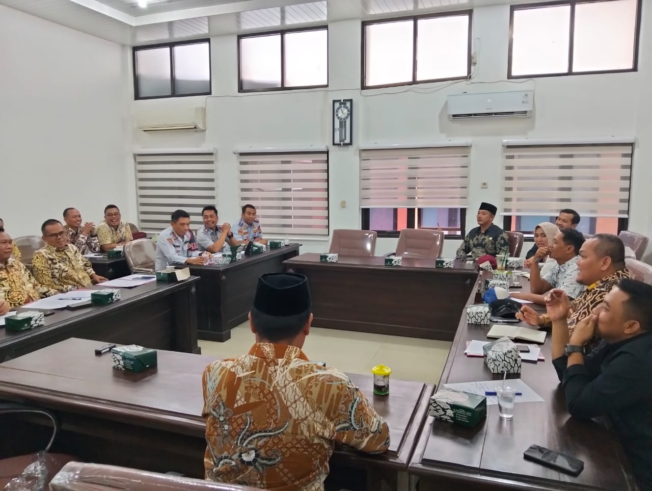 DPRD Dorong Optimalisasi Retribusi, Target PAD 2025 Meningkat