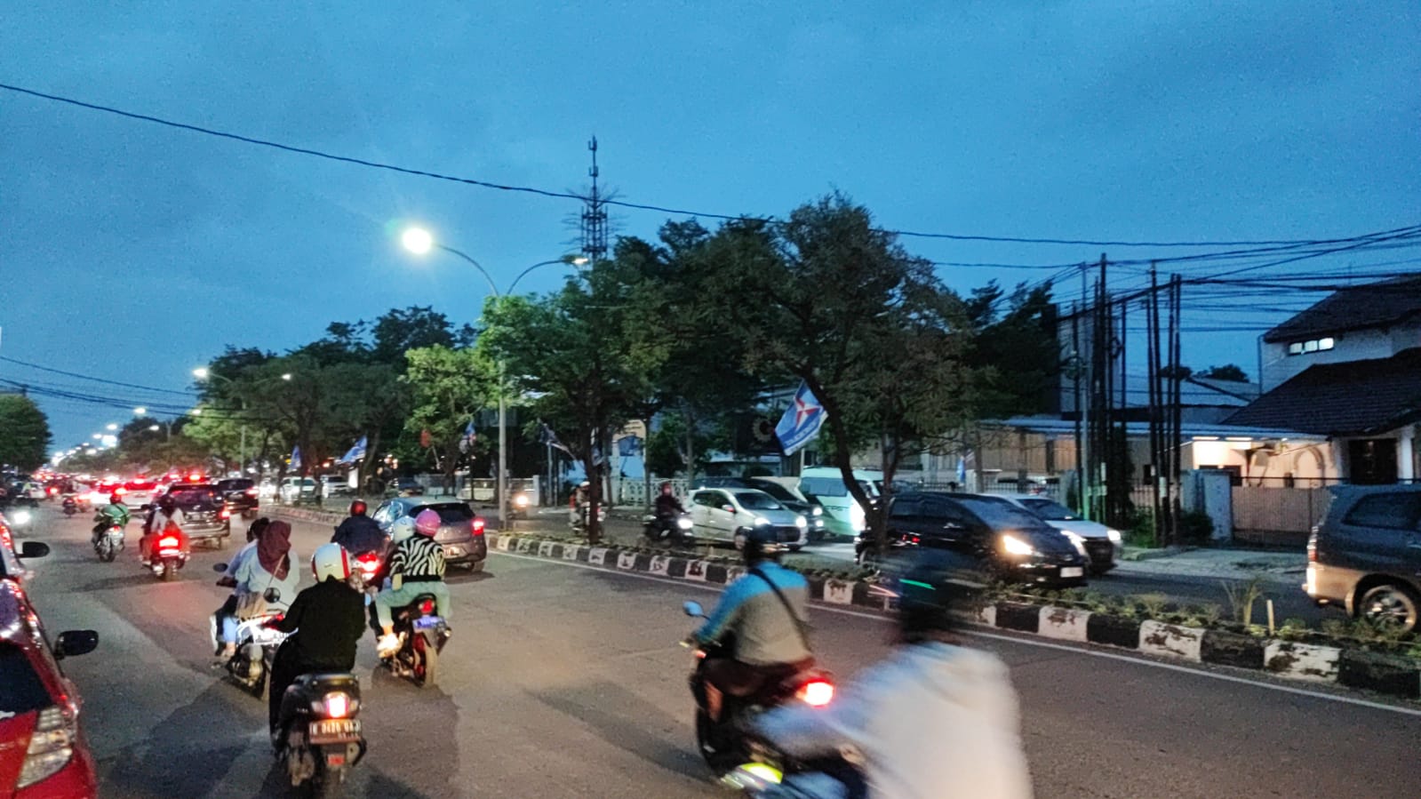 Lalu Lintas Tahun Baru di Kota Cirebon, Tol Ramai Lancar, di Dalam Kota sempat Padat