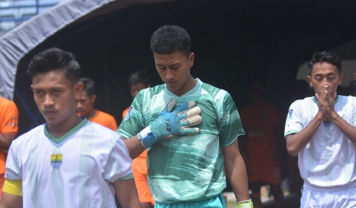 Tidak Terkejut, Begini Komentar Passos Soal Kiper Muda Persib Fitrah Maulana Gabung Timnas