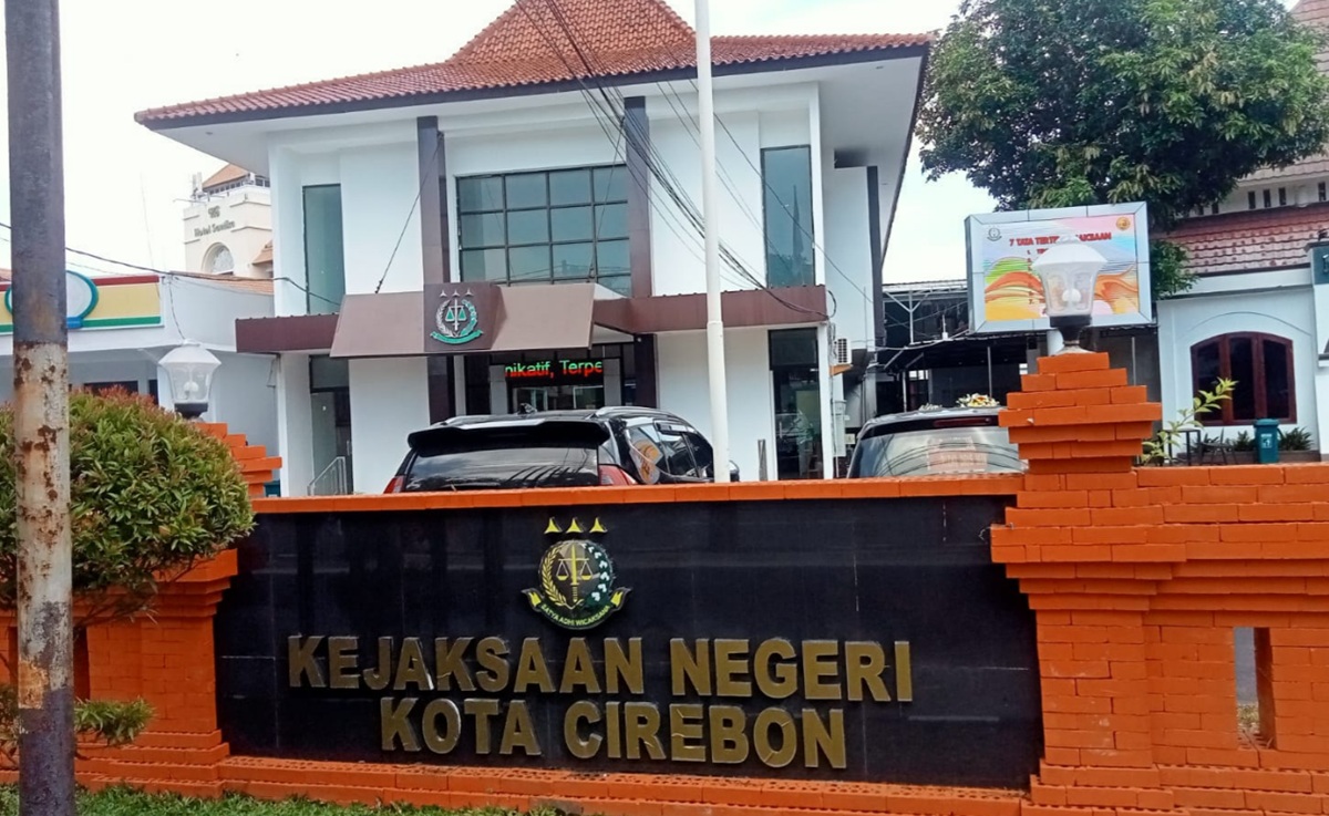 Kasus Korupsi PIP SMAN 7 Kota Cirebon Dilimpahkan ke PN Bandung: 4 Terdakwa Segera Disidang