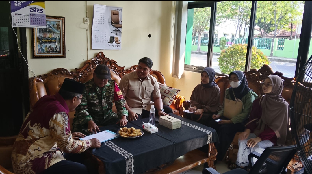 Agar Tetap Sasaran, Babinsa Larangan Dampingi Tim Lakukan Pendataan Penerima MBG