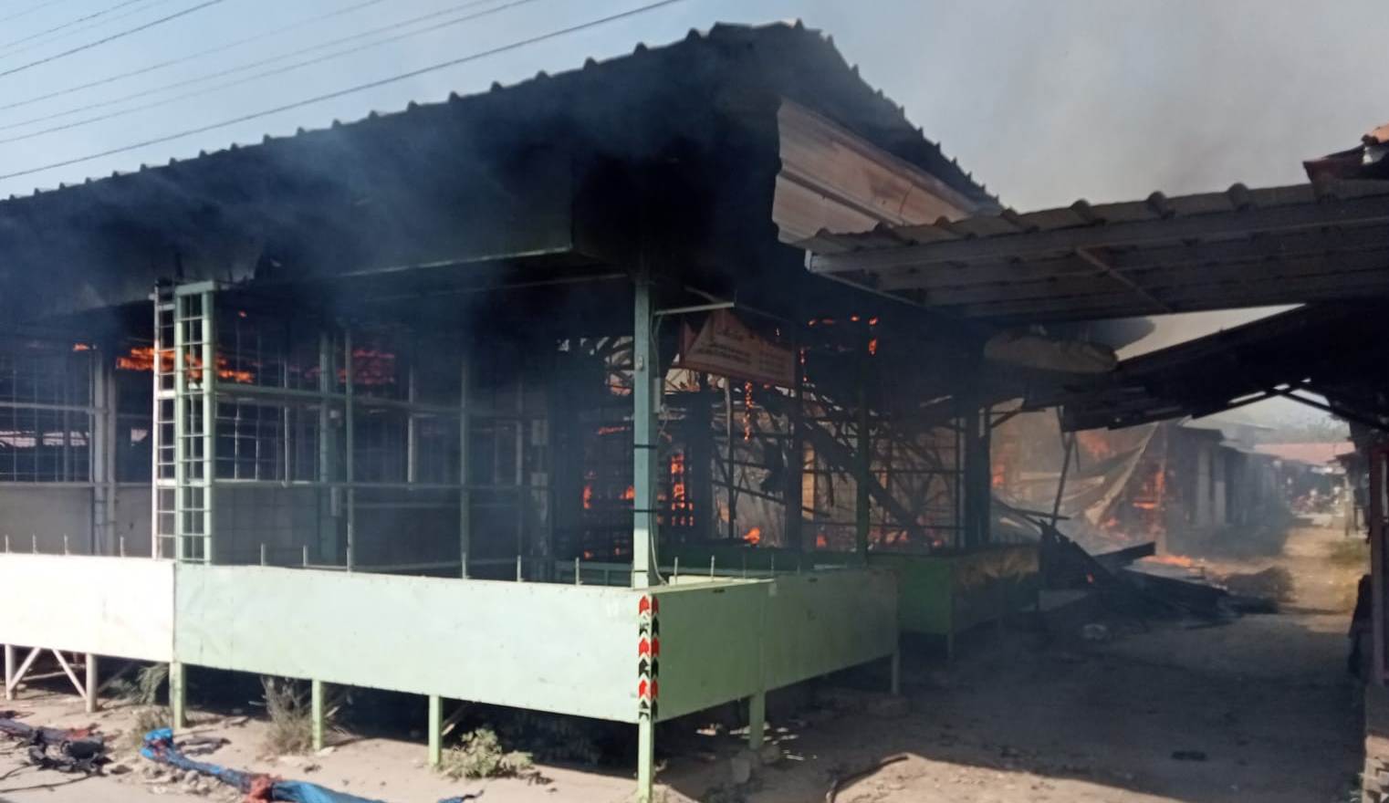 Kebakaran Pasar Sandang Tegal Gubug Cirebon, 46 Lapak Dilalap Api