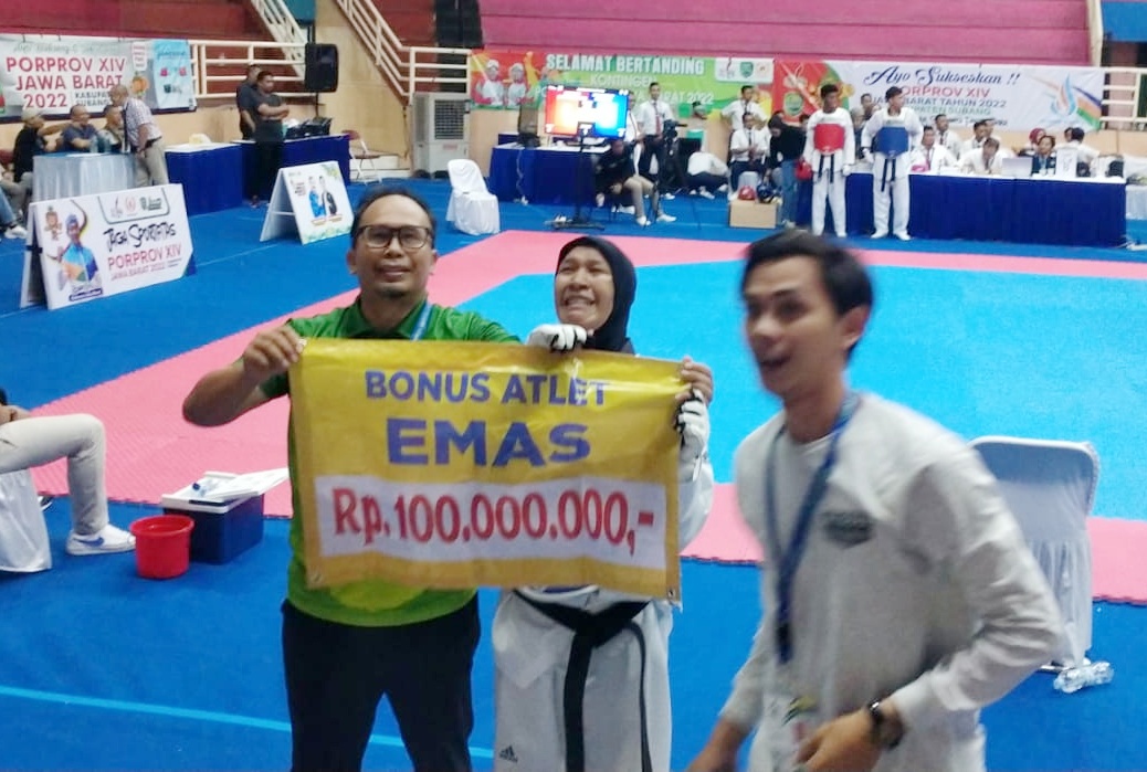 Febriyanti, Atlet Taekwondo Raih Emas Pertama Kota Cirebon di Porprov Jabar 2022