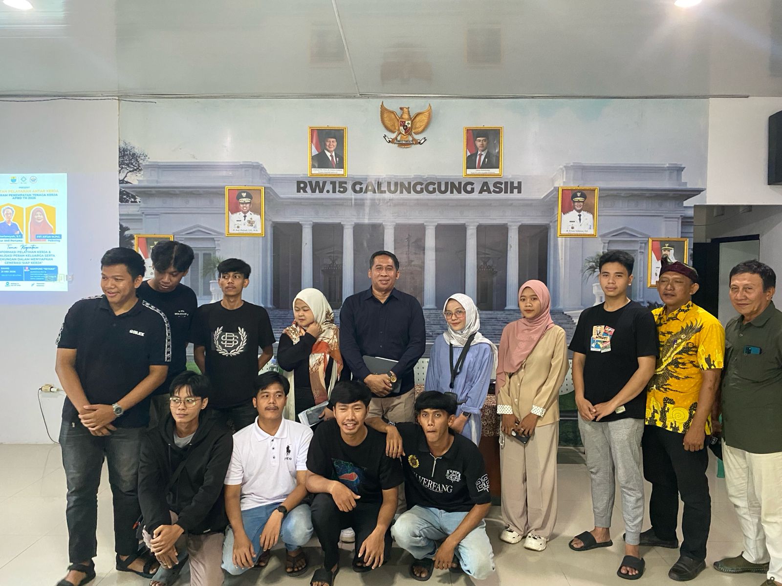 Disnaker Gali Potensi Program Pelatihan Kerja di RW 15 Galunggung Asih