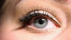 6 Kebiasaan Sehari-hari yang Dapat Merusak Mata